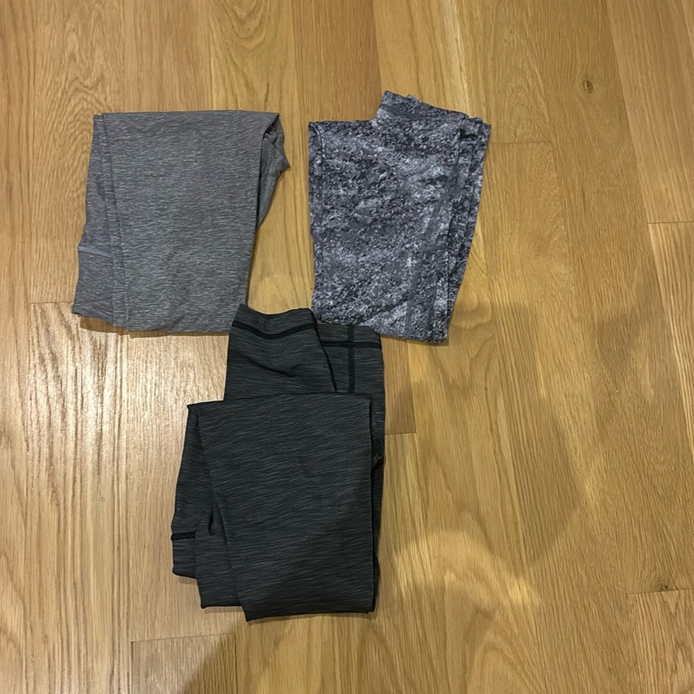 Lululemon leggings  bundle all size 4 all in good shape